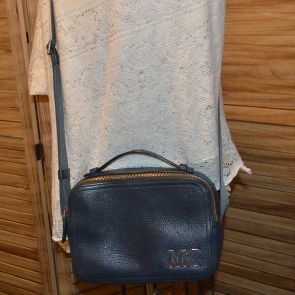 Michael Kors Blue Pebbled Leather Crossbody Bag Cooper Man Purse - Picture 6 of 15